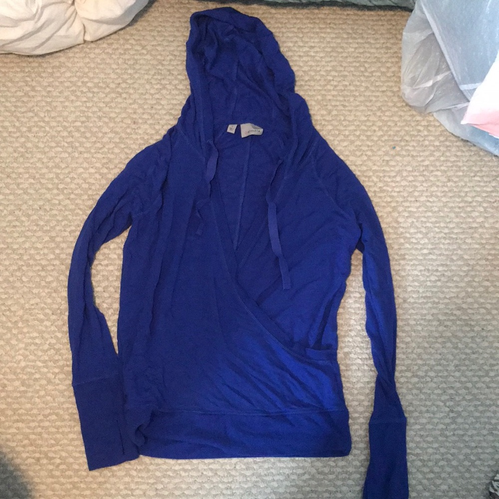 Women’s surplice sweatshirt